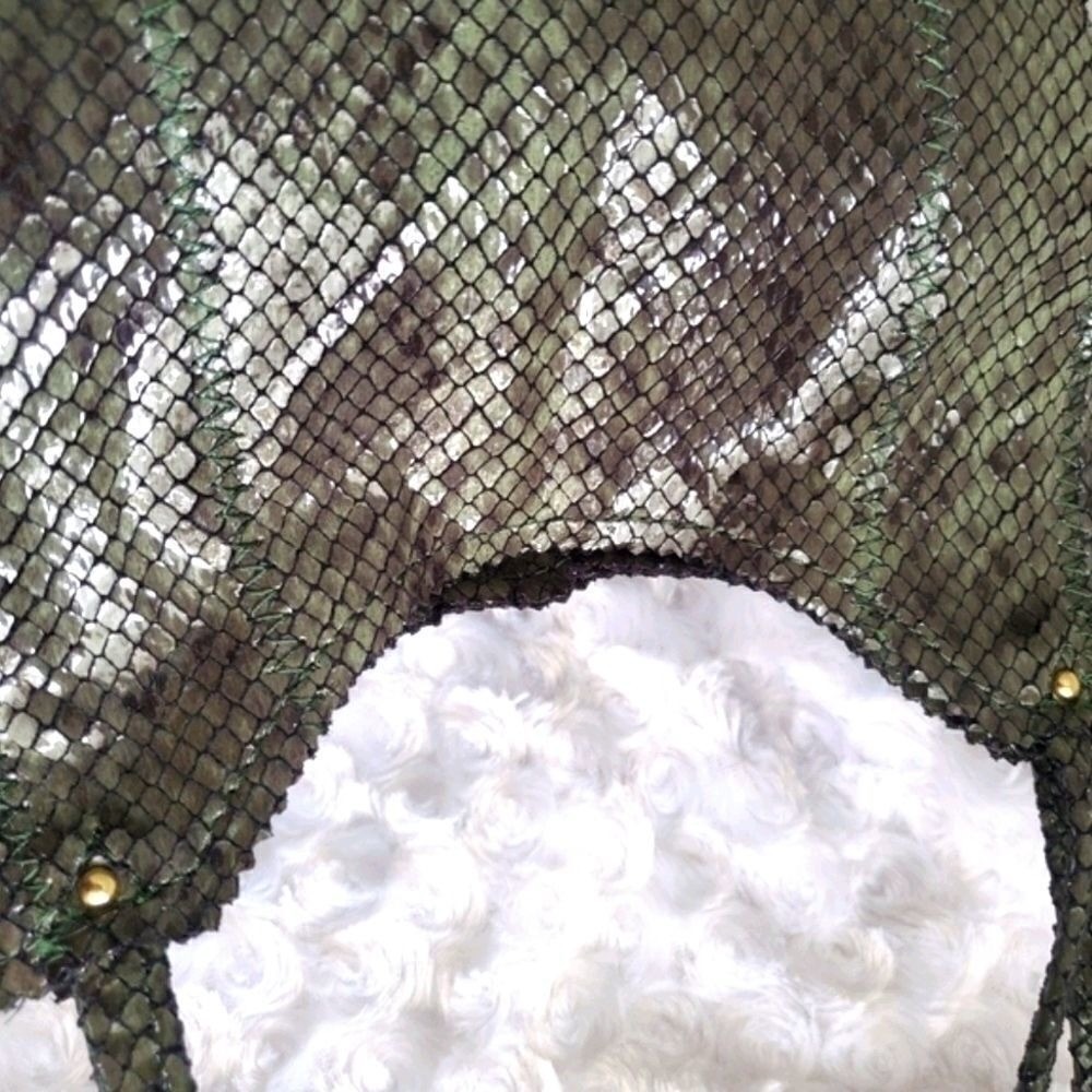 Sondra Roberts Faux Snakeskin Tote‎ Bag Greenish Grey Micro-Scale Print NWOT - Picture 6 of 9